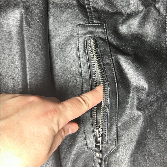 Max Studio Black Washed Faux Leather Moto Jacket Size 2X - Picture 6 of 14
